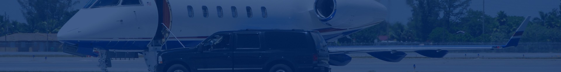 Perks of Renting An Airport Limousine in Toronto | Rydeus